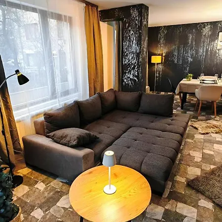 Modern With Terrace Apartment Chepelare